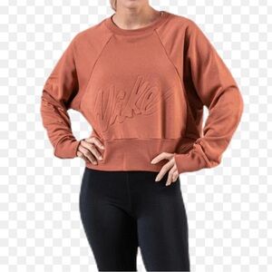 Nike Women's Dry fit‎ Crewneck Cropped
Training Pullover Size large